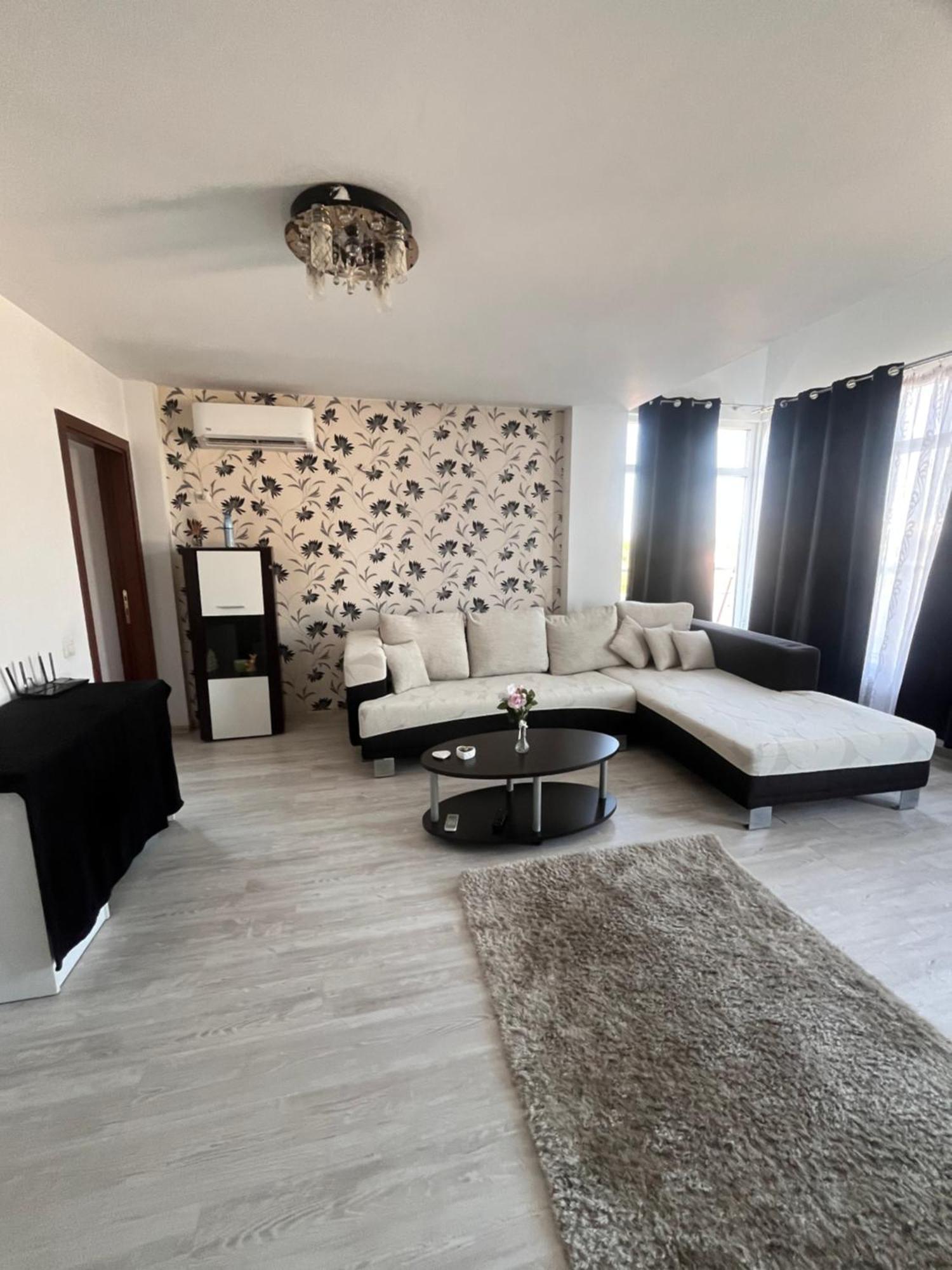 Sunset Holiday Home Βουκουρέστι Εξωτερικό φωτογραφία
